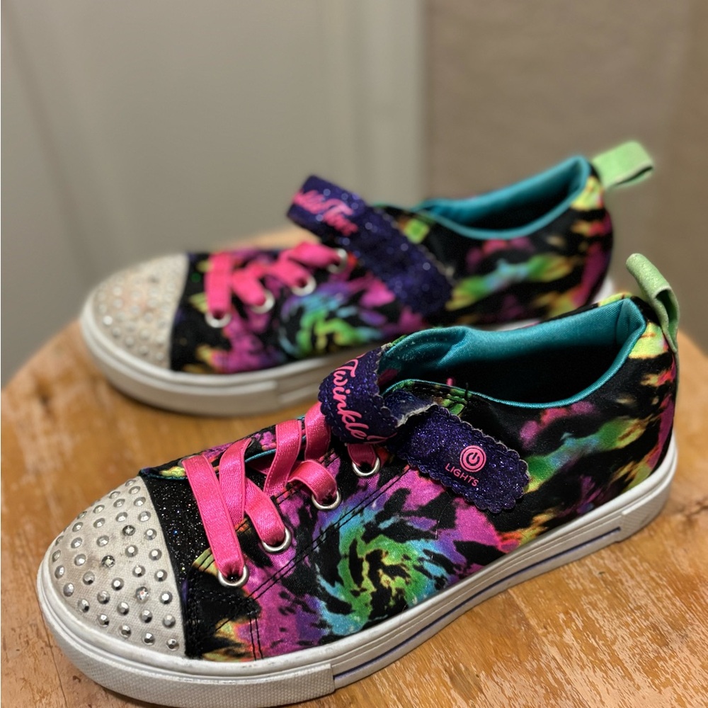 Skechers Twinkle Toes kids 1Y light up shoes